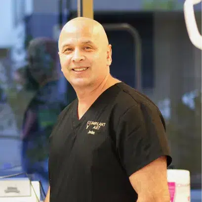 Prof.-John-Implant-Art